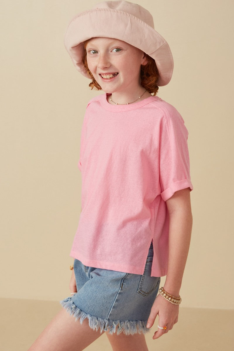 pink-casual-tee-girls-side-view.jpg