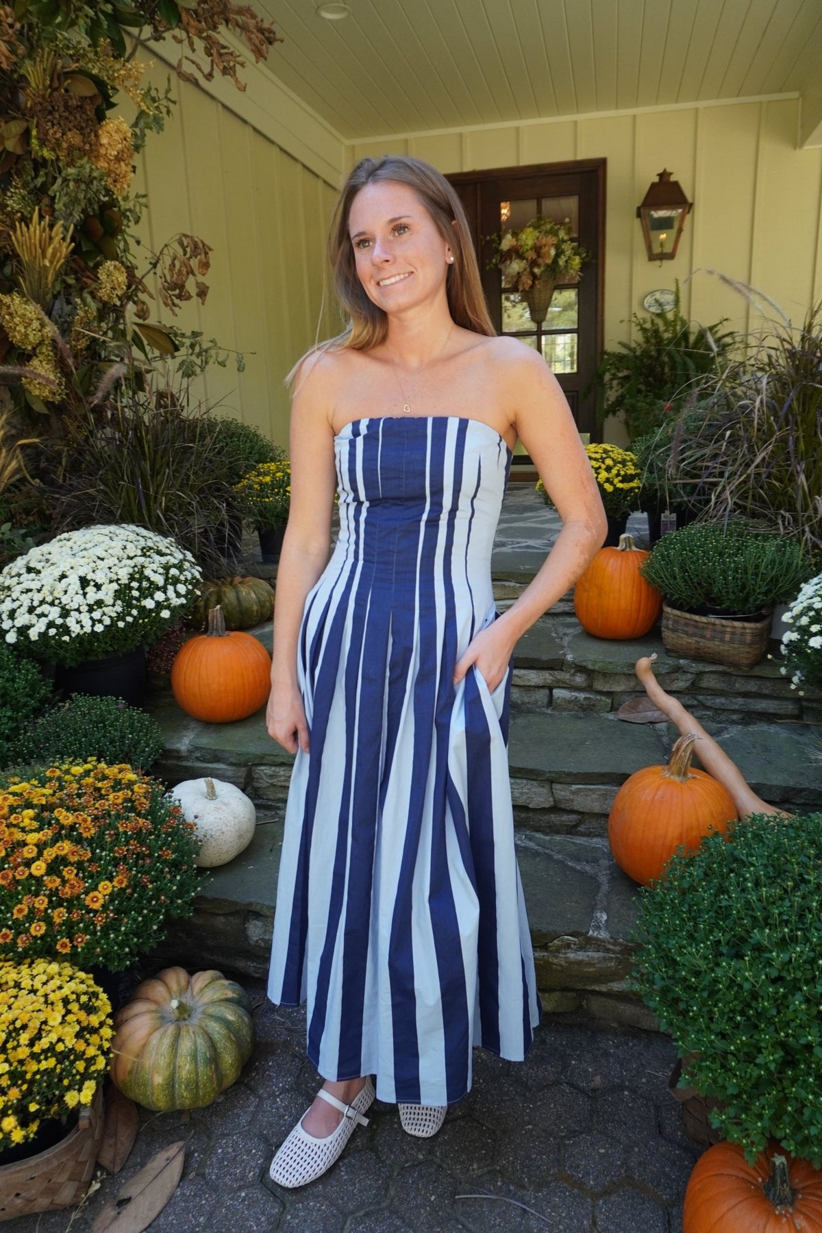 Strapless Striped Pleated Flare Midi Dress – Navy & Light Blue - Anderson Ave boutique