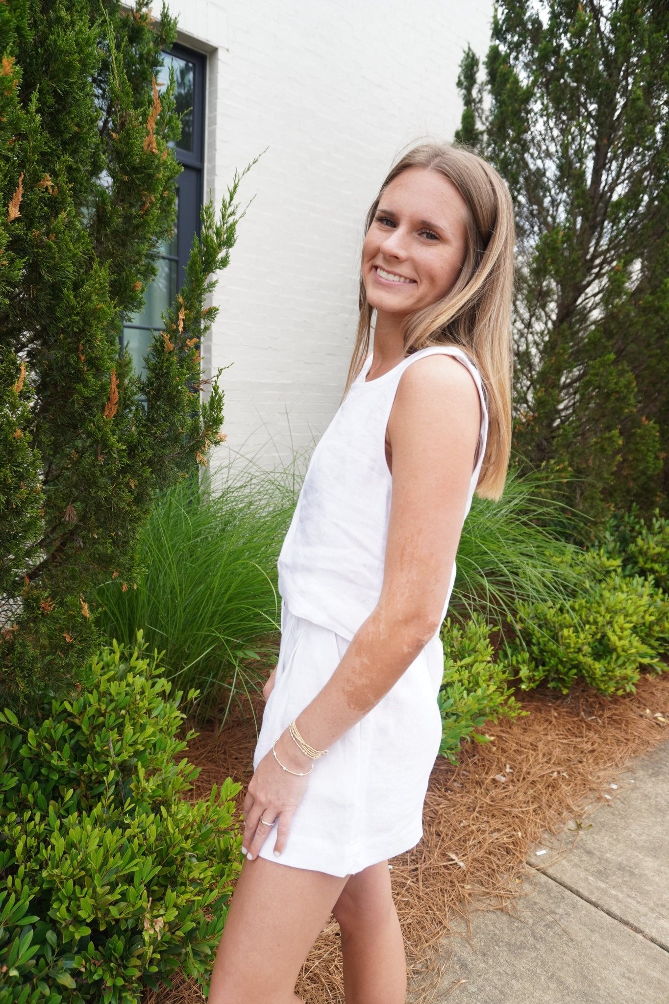 White Linen Crop Tank Top - Anderson Ave boutique