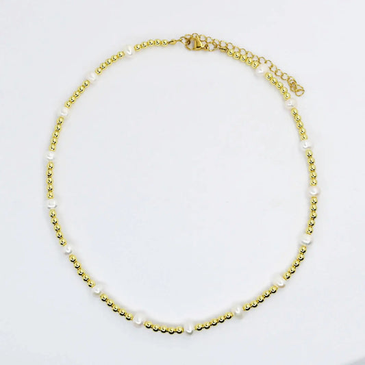 Gold and pearly beaded necklace