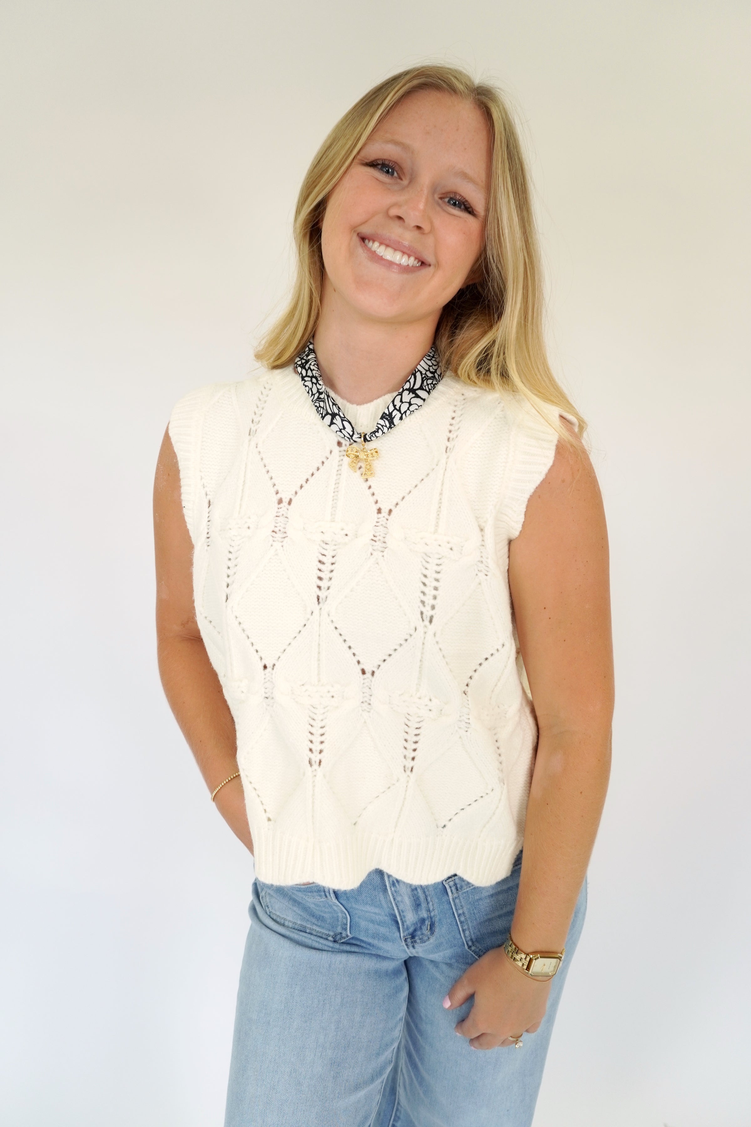 ivory-knit-sleeveless-top-fall-layering-AndersonAve-Shopify.jpg