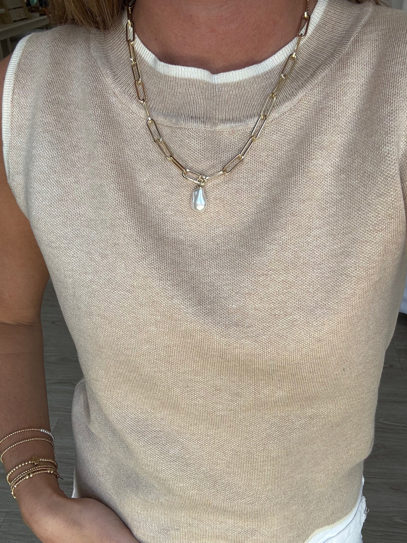 gold-paperclip-chain-necklace-with-pearl-pendant.jpg