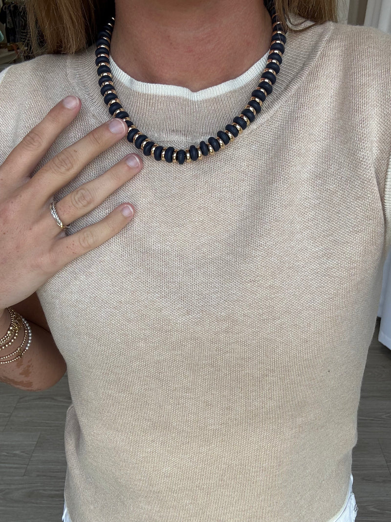 gold-chain-necklace-with-pearl-heart-pendant.jpg