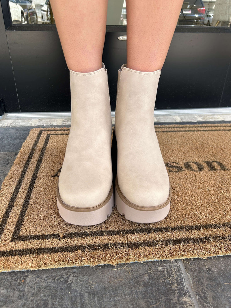 Woman's Platform Chinese Laundry Chelsea Booties - Tan