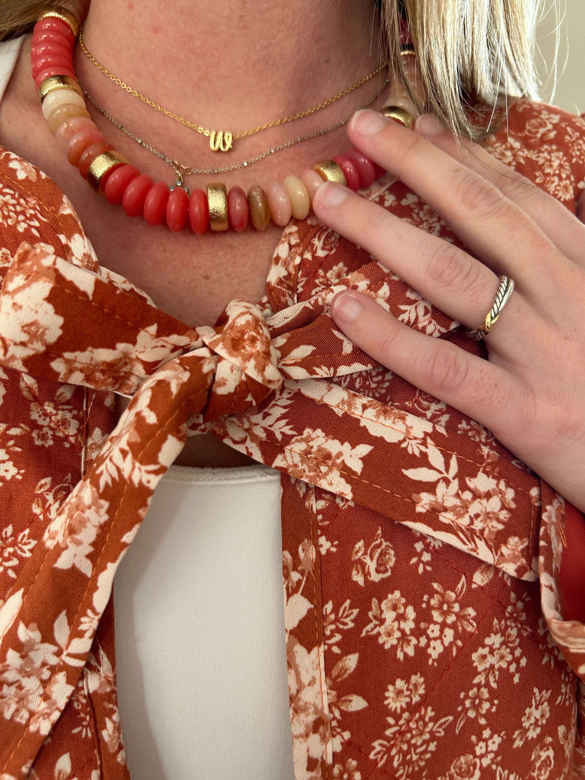 Chunky Beaded Necklace - Coral details