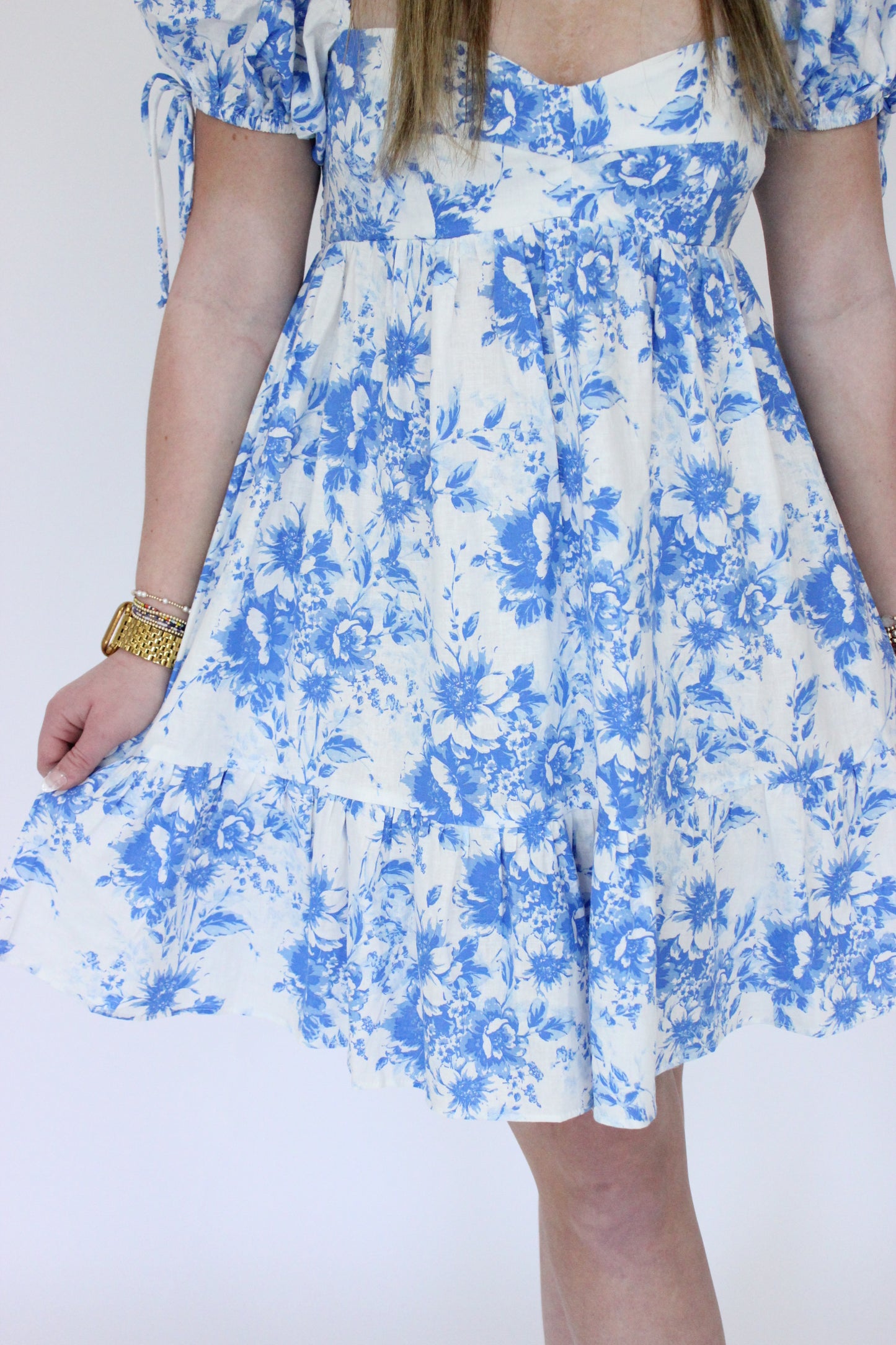 Olivia Floral Baby Doll Dress -Blue  unclose 