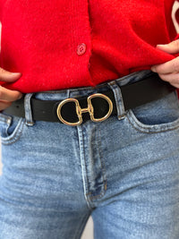 Avery Black Faux Leather Belt – Classic Gold Buckle Essential