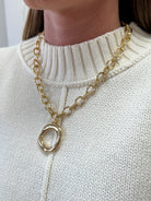 textured-gold-chain-circle-pendant-necklace-1.jpg