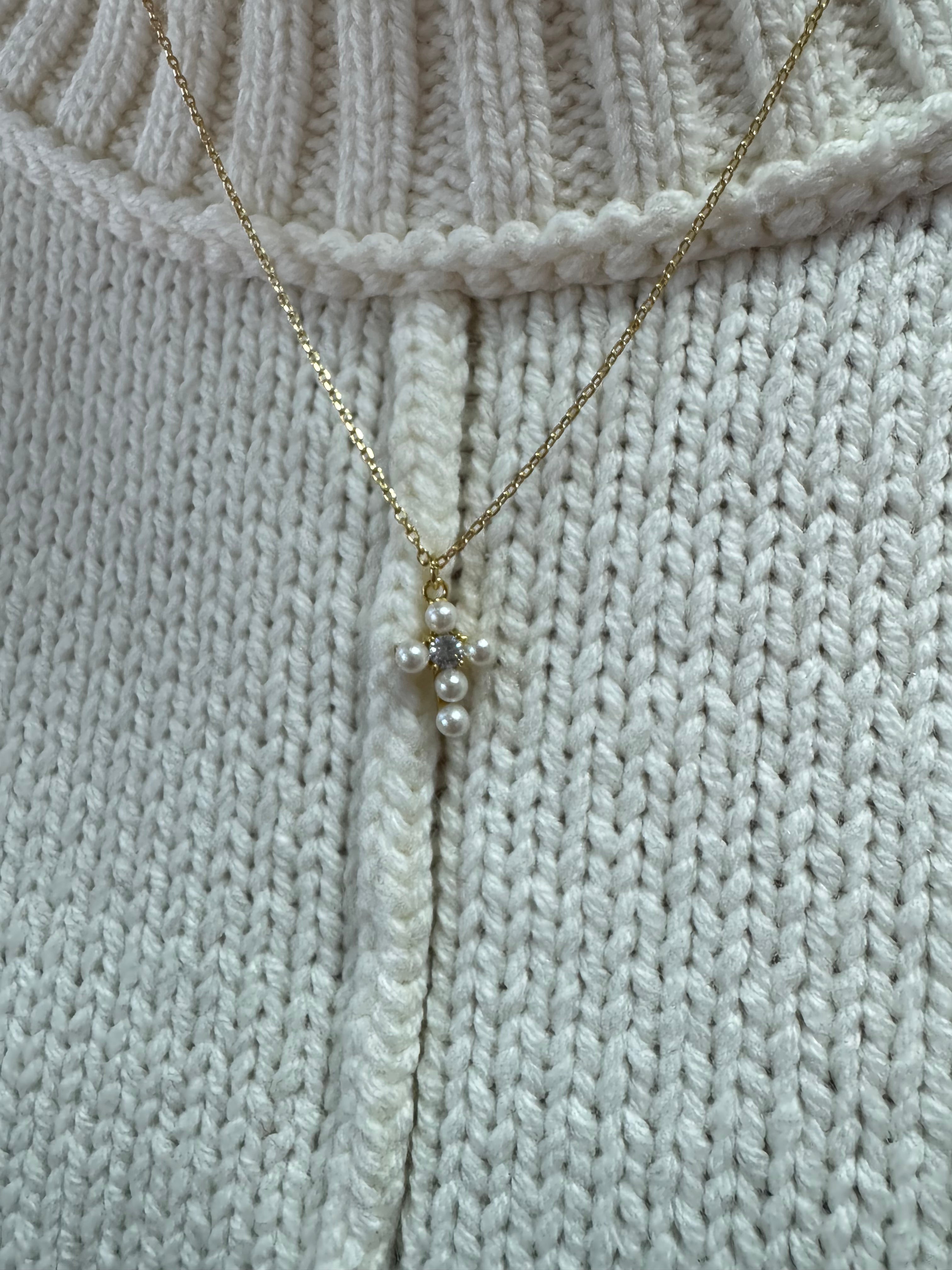pearl-cross-pendant-necklace-detail-1.jpg