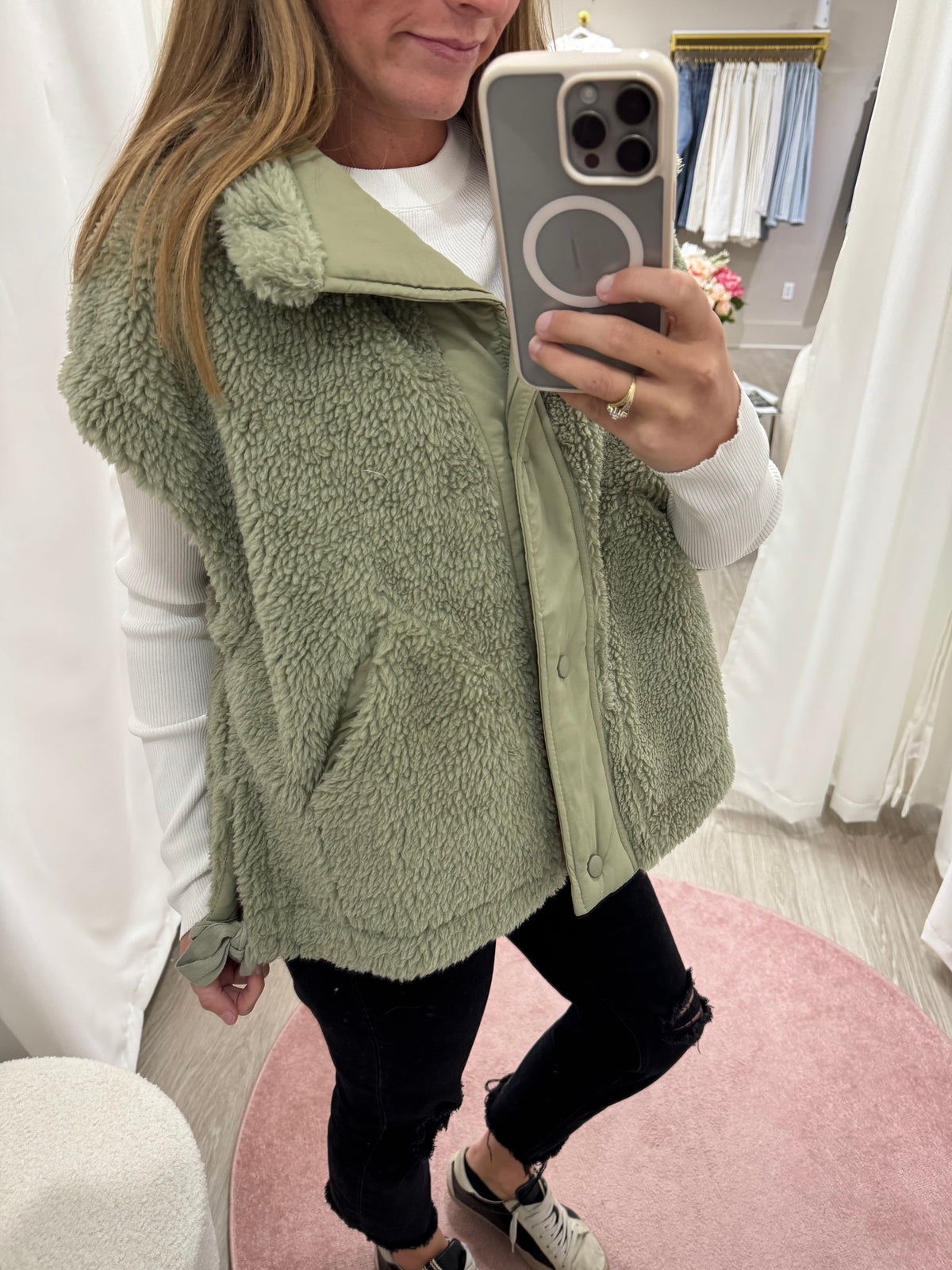 olive-sherpa-vest-quilted-trim-adjustable-sides-anderson-ave.jpg