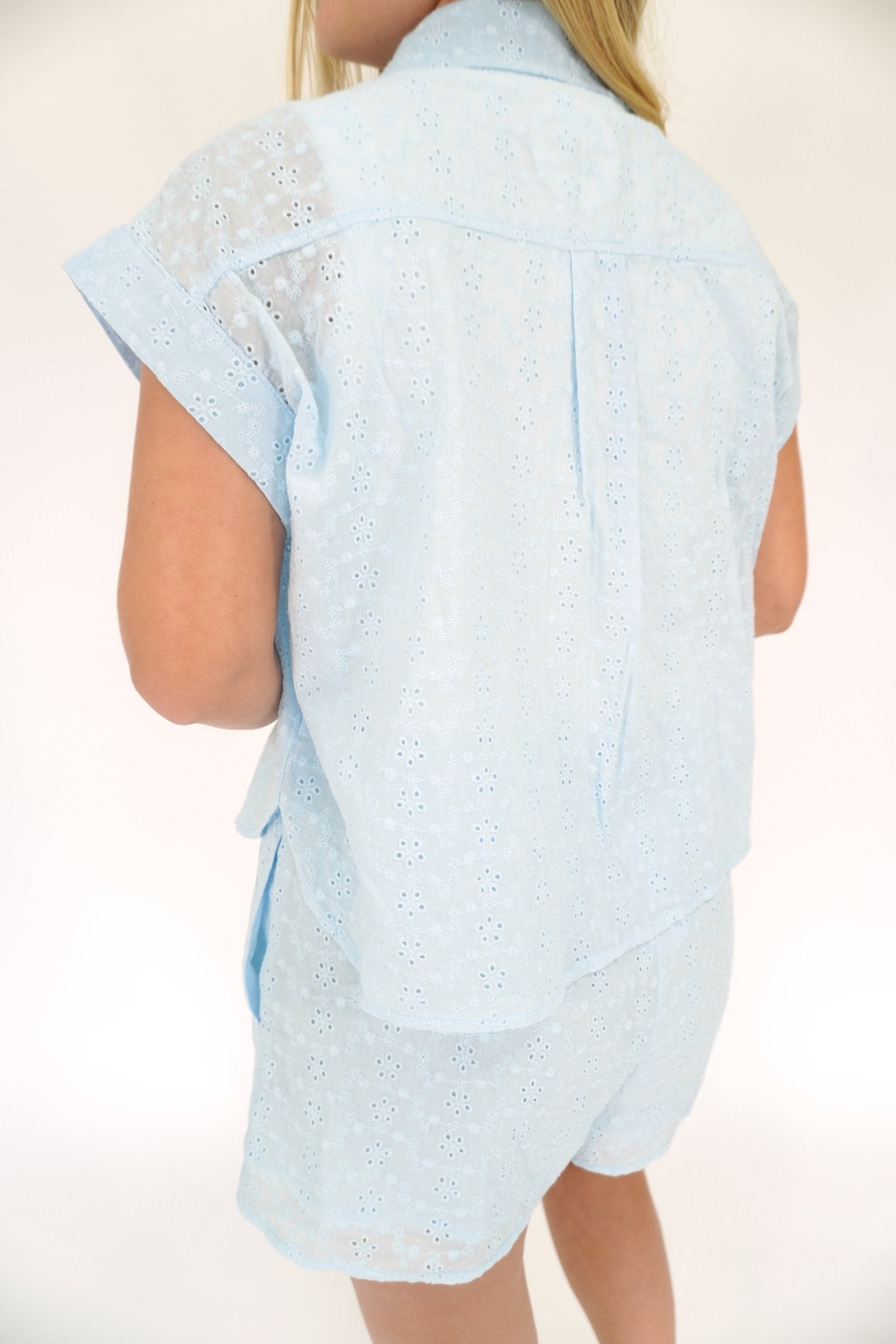 Aria Cotton Eyelet Dolman Button - Up Shirt - Anderson Ave boutique