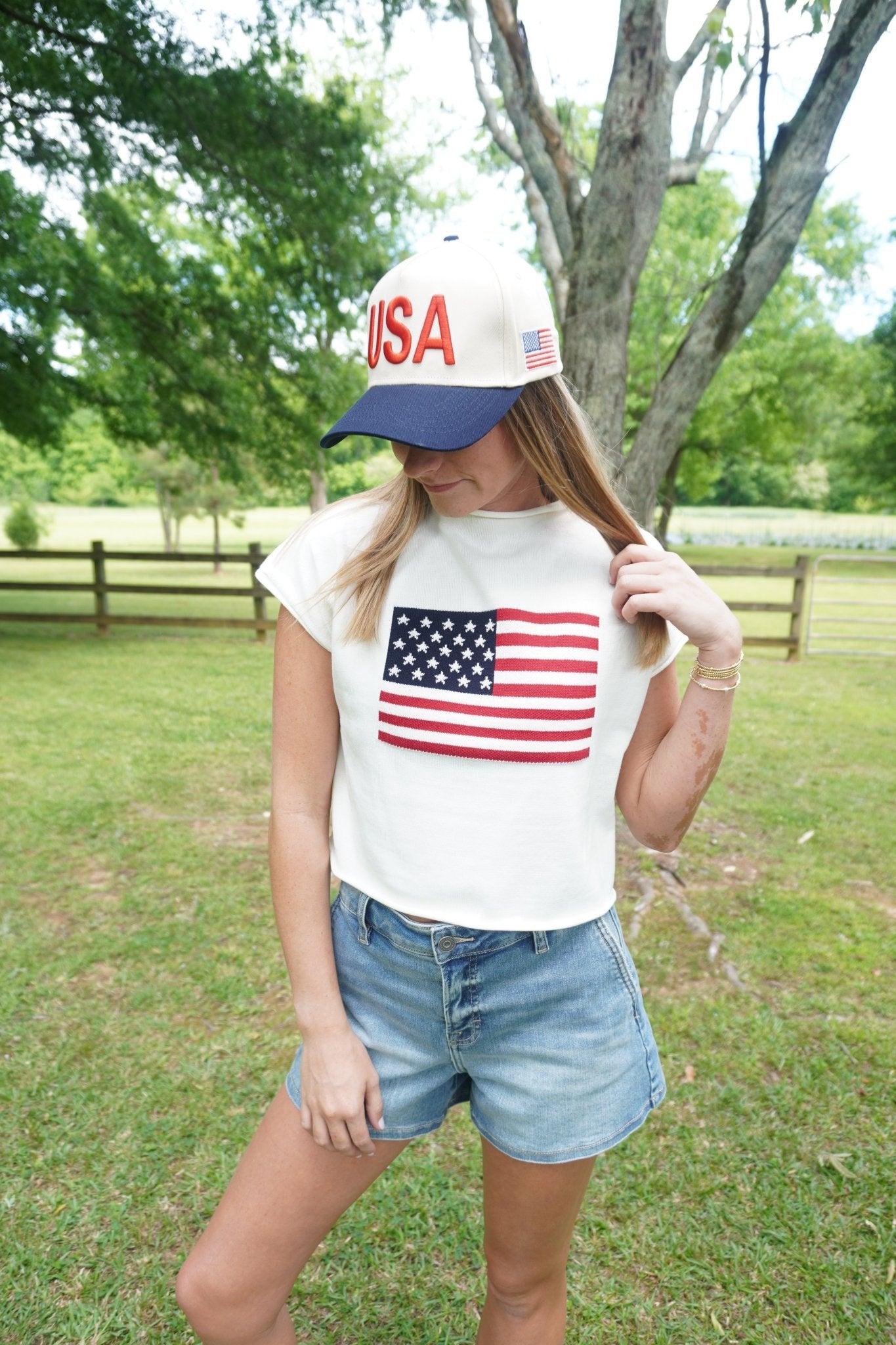 Classic American Flag Sweater - Anderson Ave boutique
