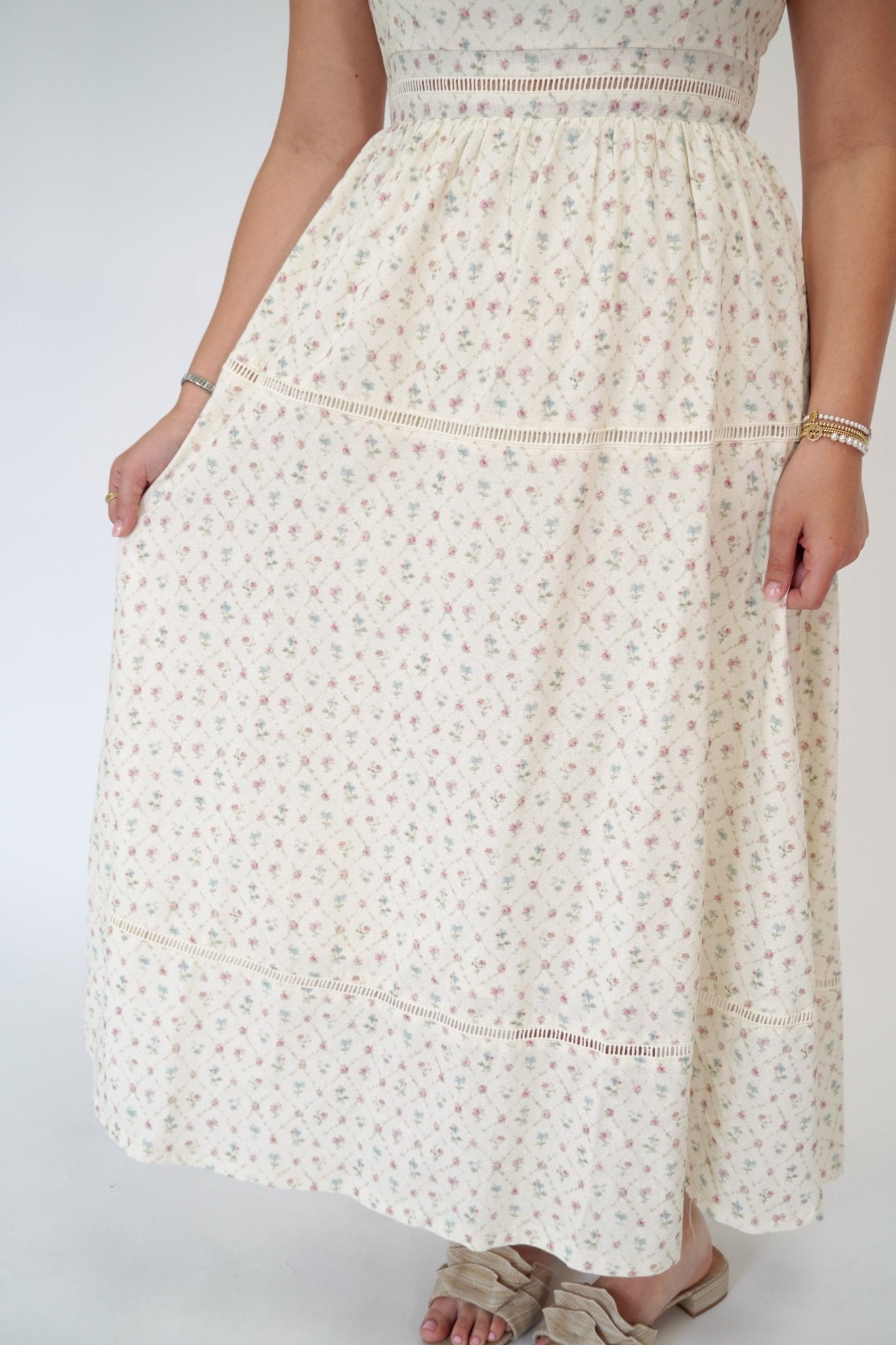 Elowen Floral Lace Trim Square Neck Midi Dress - Anderson Ave boutique