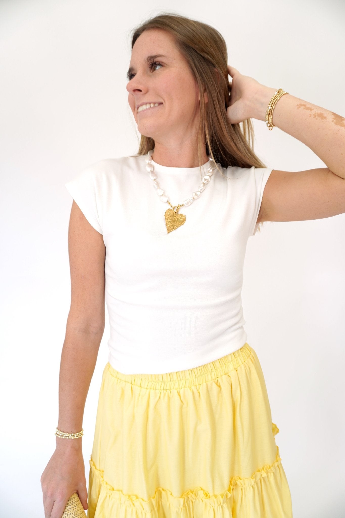 Essential White Fitted Crop Top – Chic Cap Sleeve Cotton Blend - Anderson Ave boutique