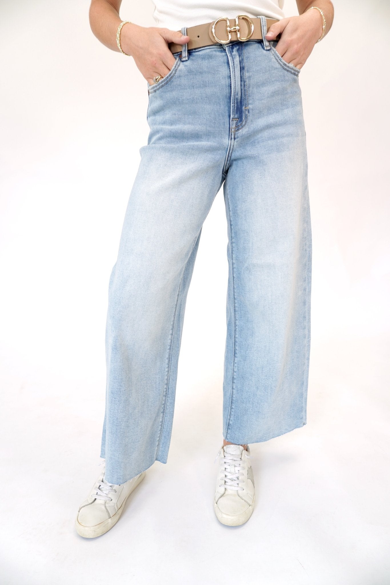 HIDDEN High Rise Cropped Wide Leg Stretch Jeans – Light Wash - Anderson Ave boutique