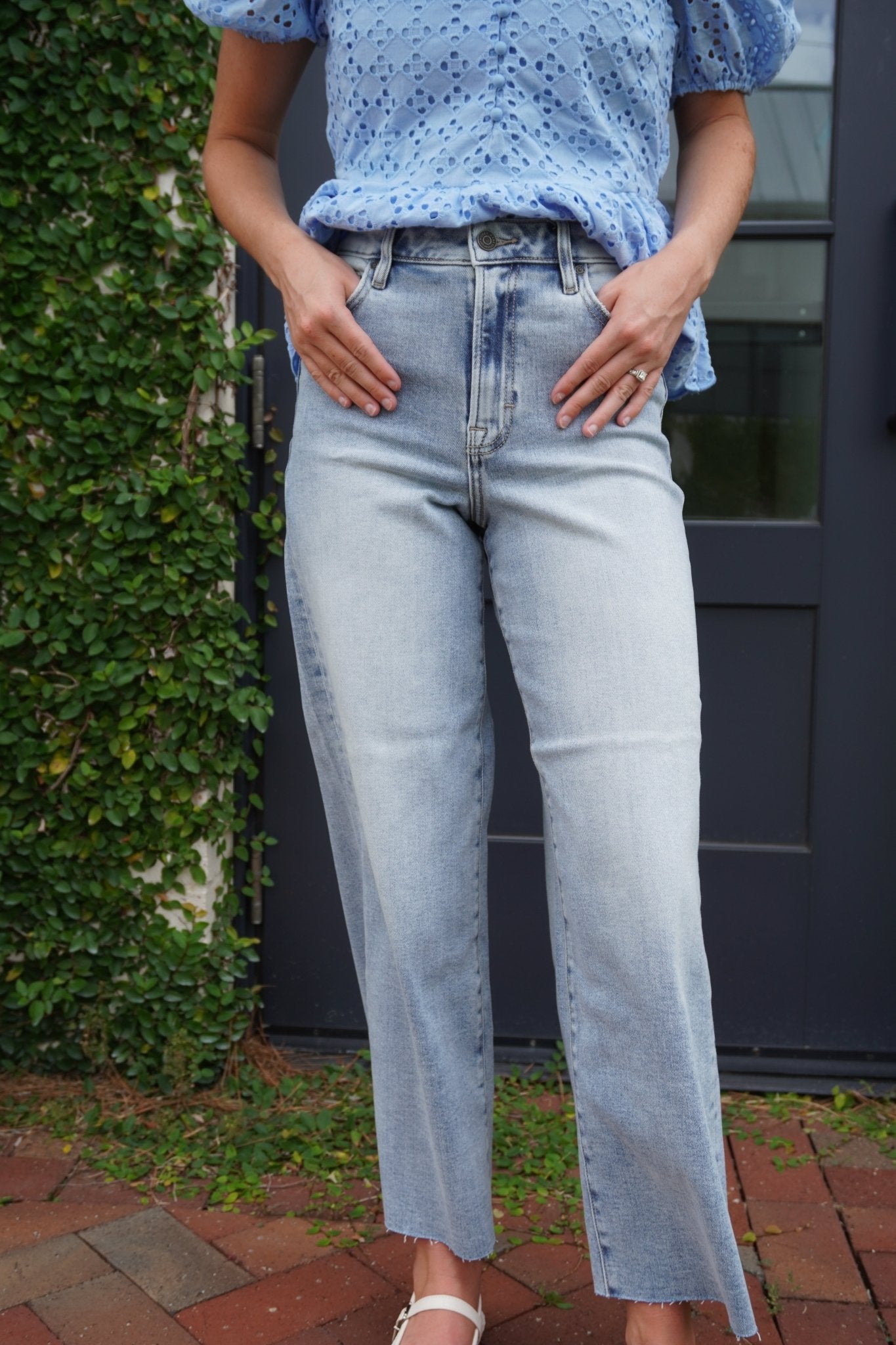 High Rise Wide Leg Crop Jeans - Medium Wash - Anderson Ave boutique
