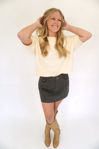 Ivory Short Sleeve Sweater Top - Anderson Ave boutique