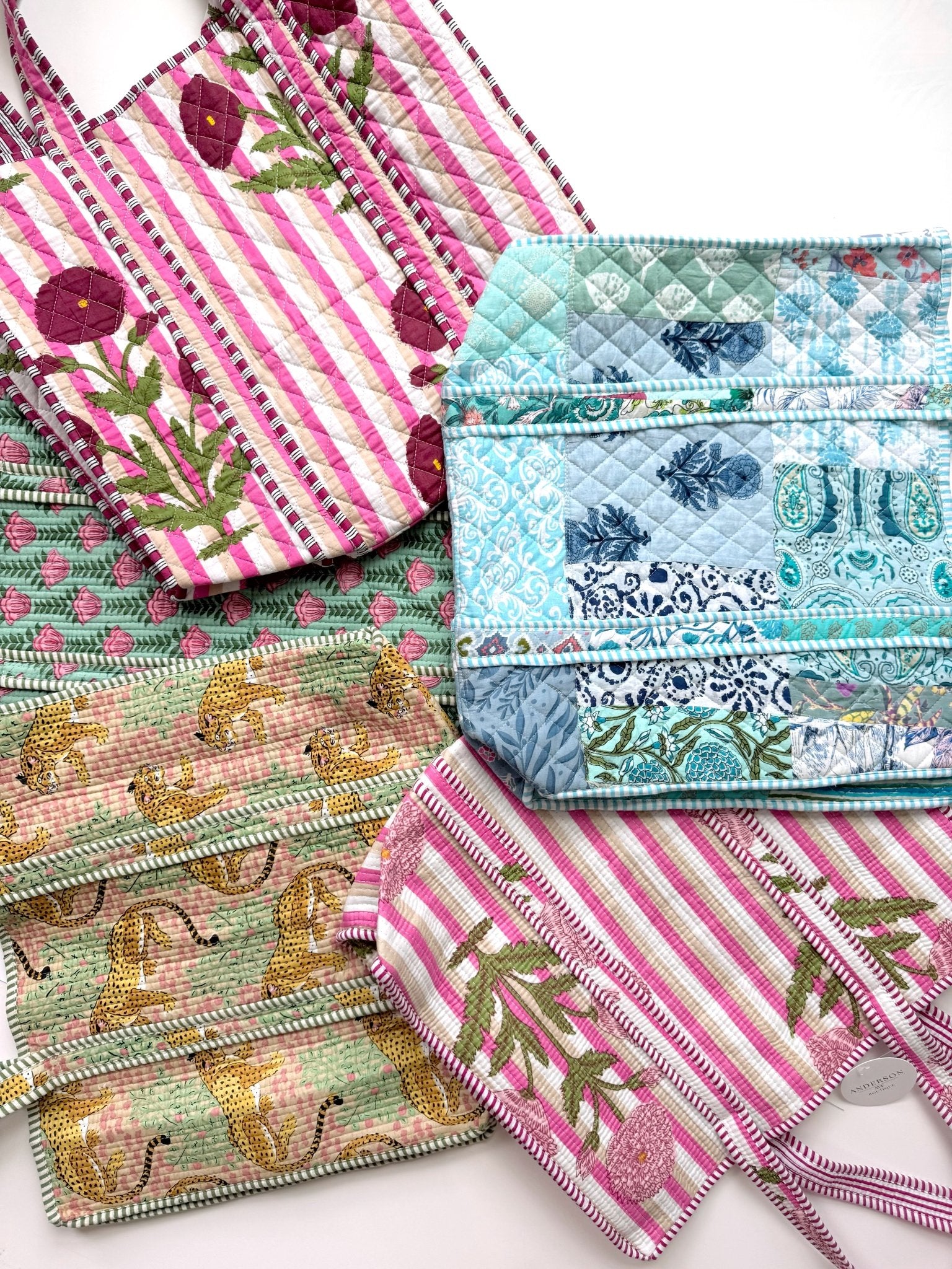 Maddie Quilted Tote Bag - Anderson Ave boutique