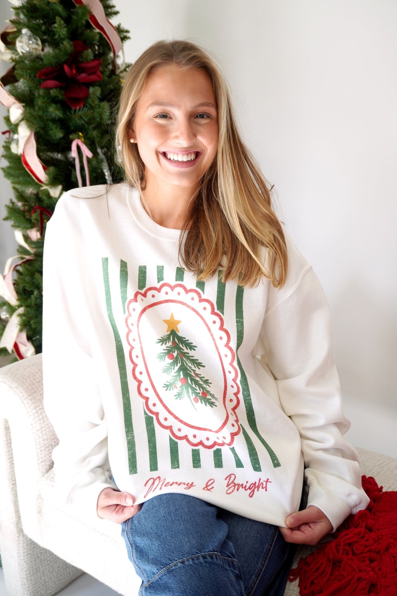 Merry & Bright Christmas Tree Graphic Sweatshirt – Cream - Anderson Ave boutique