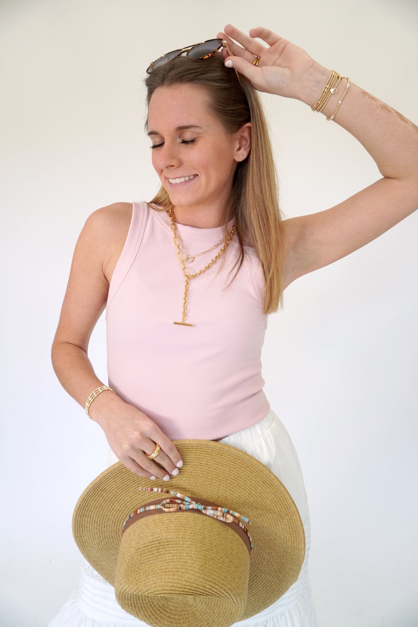 Rosie Blush Ribbed Sleeveless Tank Top – Chic Slim - Fit Essential - Anderson Ave boutique