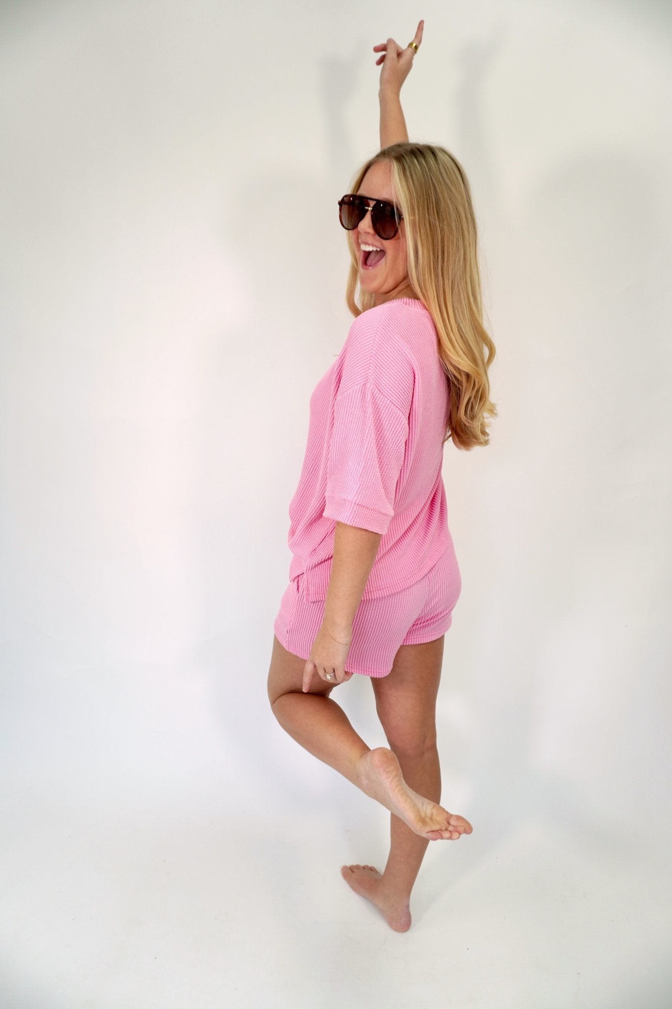 Rosie Ribbed Oversized Tee & Shorts Lounge Set – Bubblegum Pink - Anderson Ave boutique