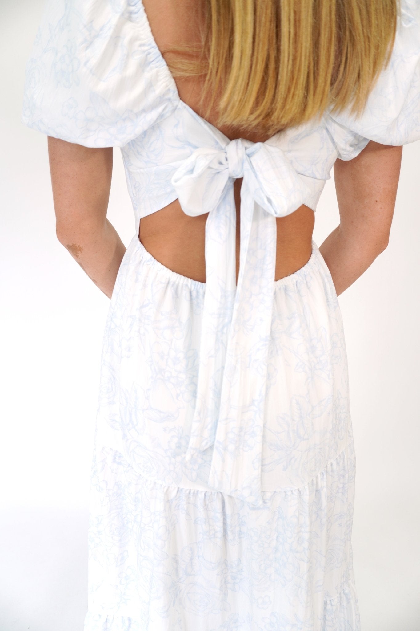 Serene Floral Puff Sleeve Open - Back Midi Dress with Pockets Blue / White - Anderson Ave boutique