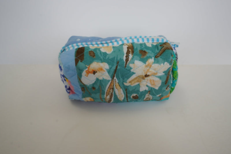 Small Quilted cosmetic bag - Blue - Anderson Ave boutique