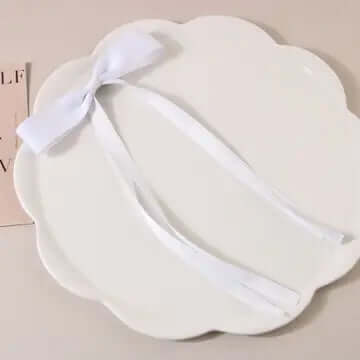 Streamer Bow Hairpin - Anderson Ave boutique